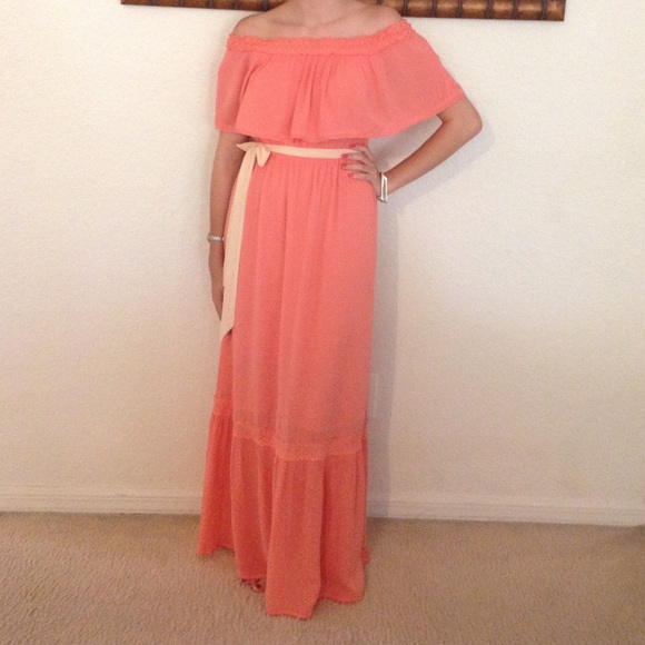 Beautiful Peach Tropical Dress! - Picture 1 of 8